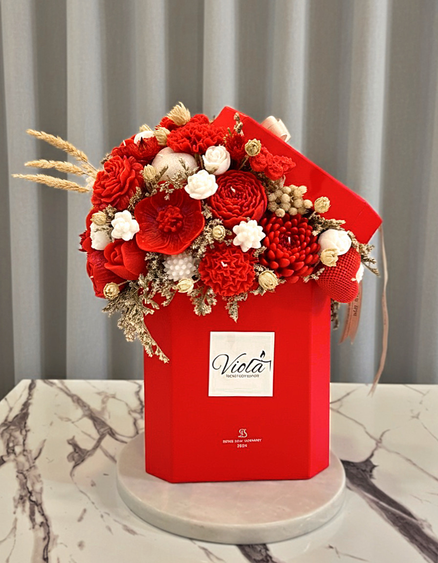باکس گل درب کج قرمز