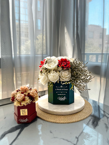 باکس گل جاودان یشمی