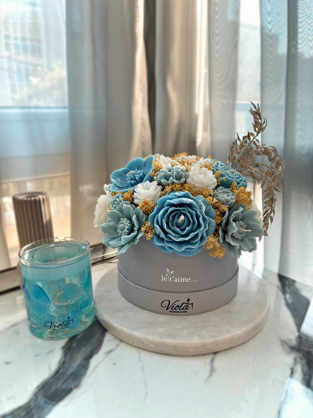 باکس گل شمعی گرد طوسی